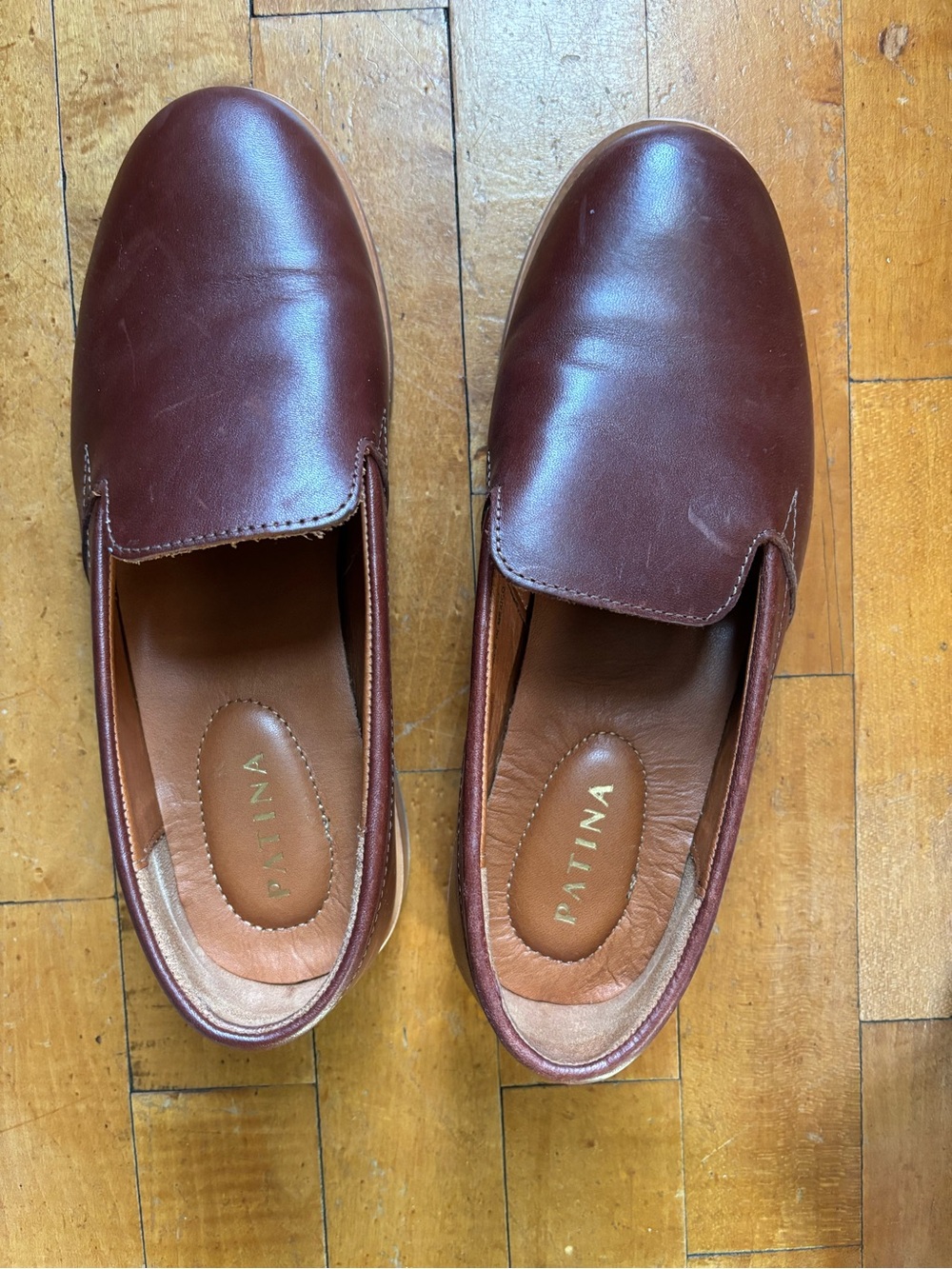 Patina Women's Slip-On Loafers in Burgundy EUC